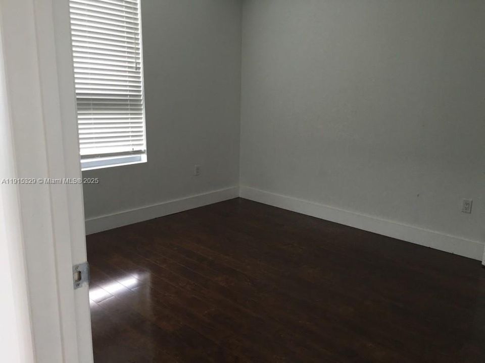 For Rent: $3,700 (2 beds, 2 baths, 1079 Square Feet)