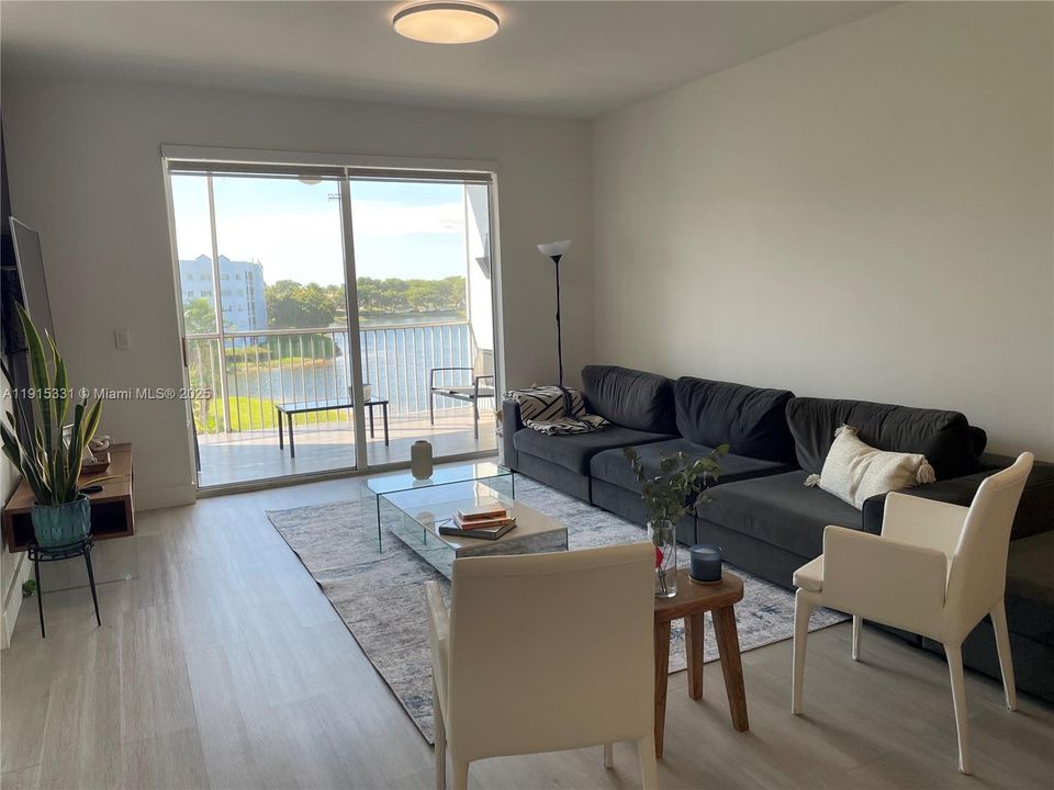 For Rent: $5,000 (3 beds, 2 baths, 1700 Square Feet)