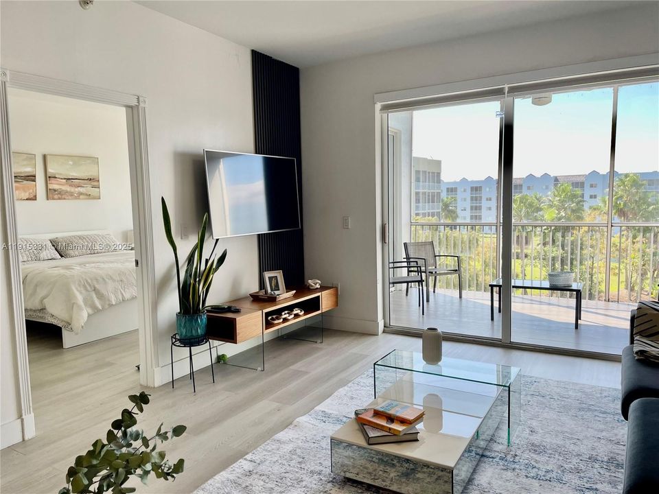 For Rent: $5,000 (3 beds, 2 baths, 1700 Square Feet)