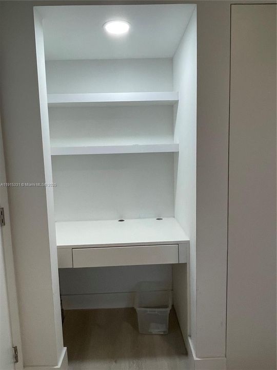 For Rent: $5,000 (3 beds, 2 baths, 1700 Square Feet)