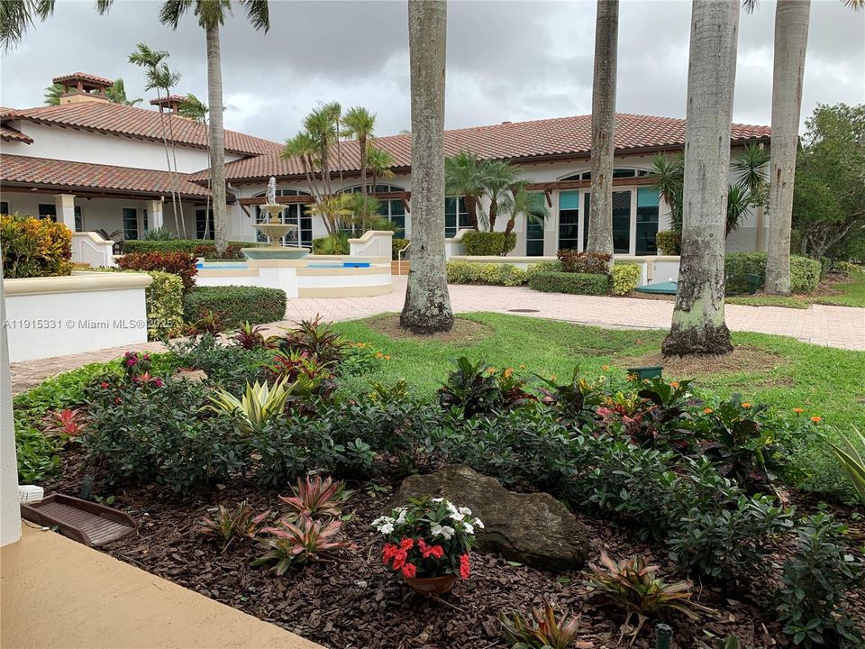 For Rent: $5,000 (3 beds, 2 baths, 1700 Square Feet)