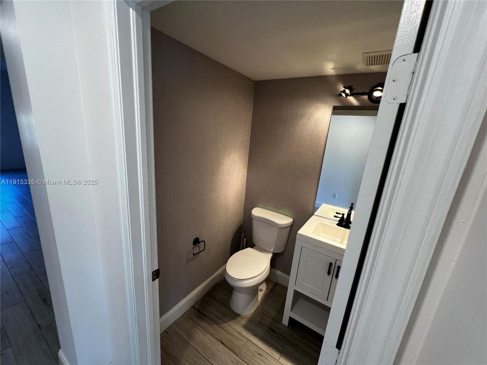 На продажу: $450,000 (3 спален, 2 ванн, 1616 Квадратных фут)