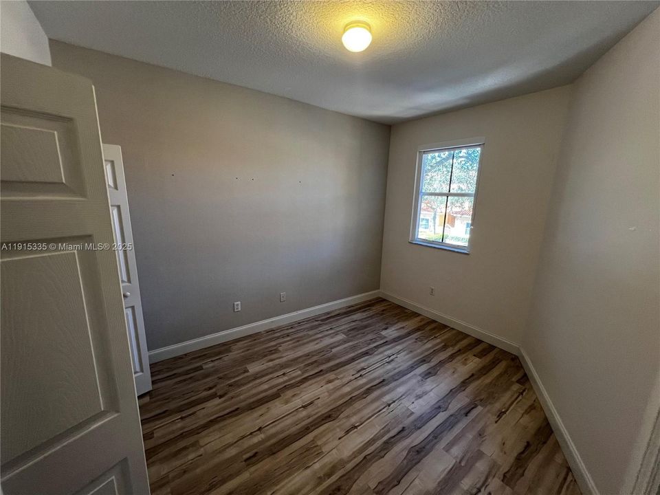 На продажу: $450,000 (3 спален, 2 ванн, 1616 Квадратных фут)