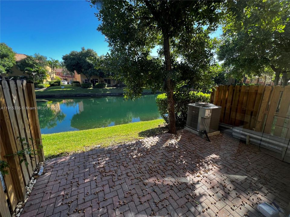 На продажу: $450,000 (3 спален, 2 ванн, 1616 Квадратных фут)