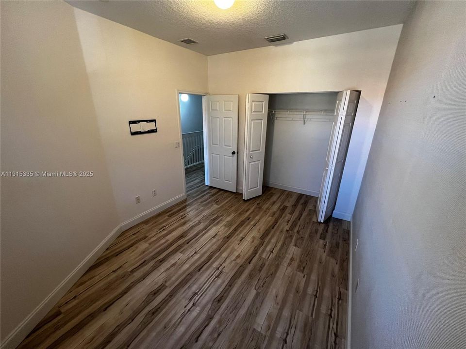 На продажу: $450,000 (3 спален, 2 ванн, 1616 Квадратных фут)