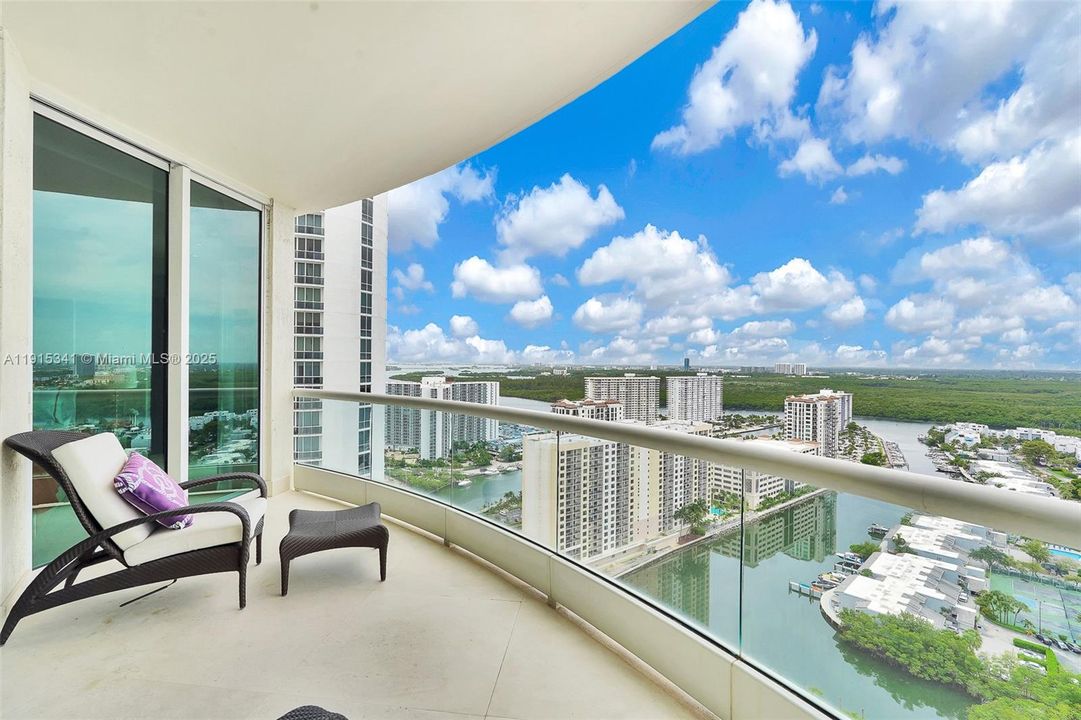 For Sale: $4,399,000 (3 beds, 4 baths, 3480 Square Feet)