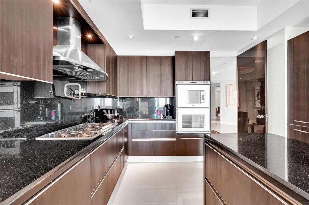 For Sale: $4,399,000 (3 beds, 4 baths, 3480 Square Feet)