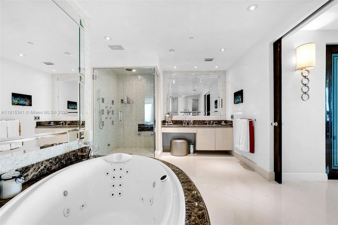 For Sale: $4,399,000 (3 beds, 4 baths, 3480 Square Feet)