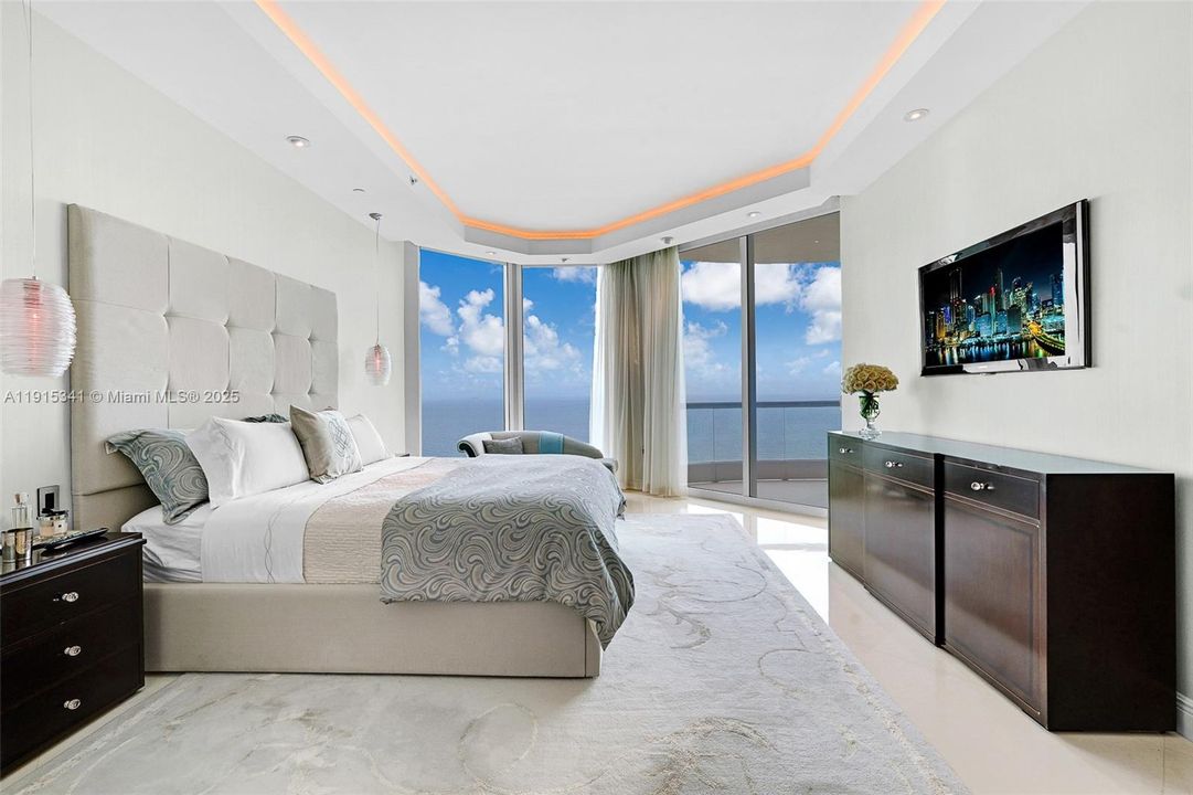 For Sale: $4,399,000 (3 beds, 4 baths, 3480 Square Feet)