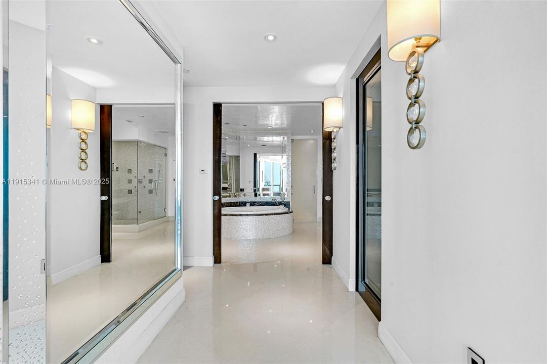 For Sale: $4,399,000 (3 beds, 4 baths, 3480 Square Feet)