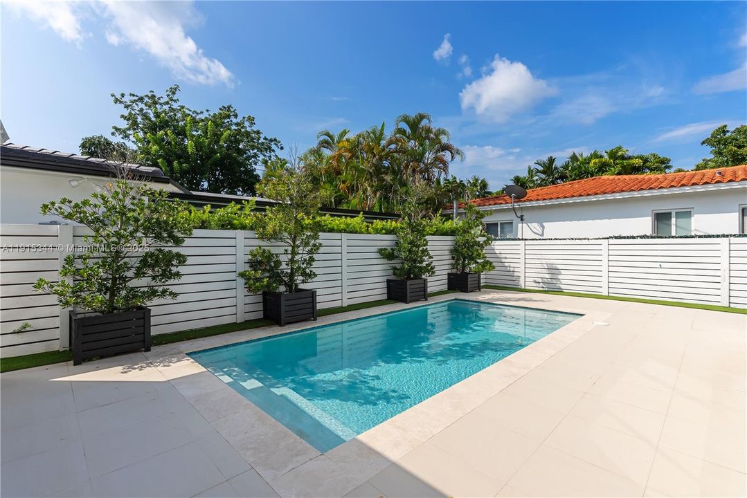 For Rent: $18,000 (4 beds, 4 baths, 3363 Square Feet)