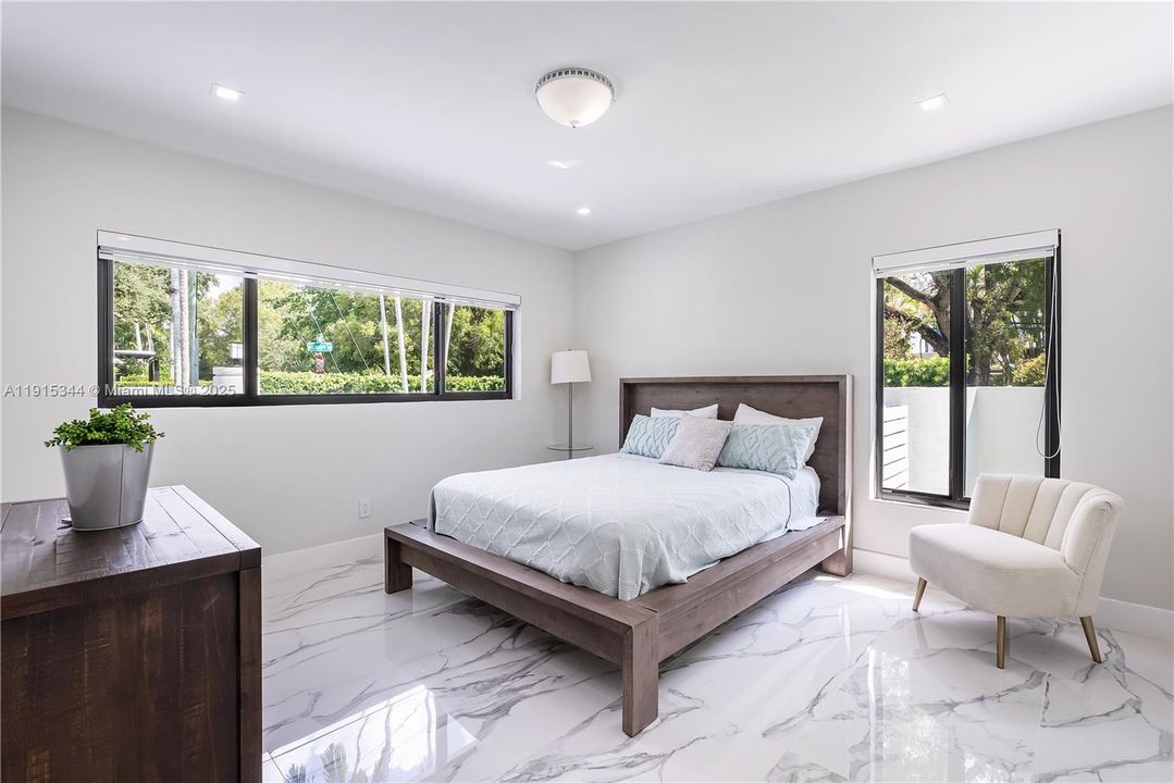 For Rent: $18,000 (4 beds, 4 baths, 3363 Square Feet)