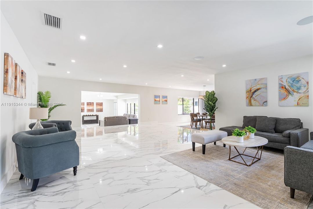 For Rent: $18,000 (4 beds, 4 baths, 3363 Square Feet)