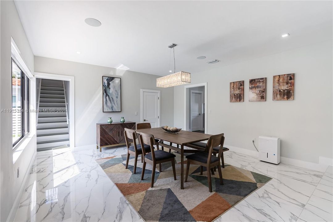 For Rent: $18,000 (4 beds, 4 baths, 3363 Square Feet)