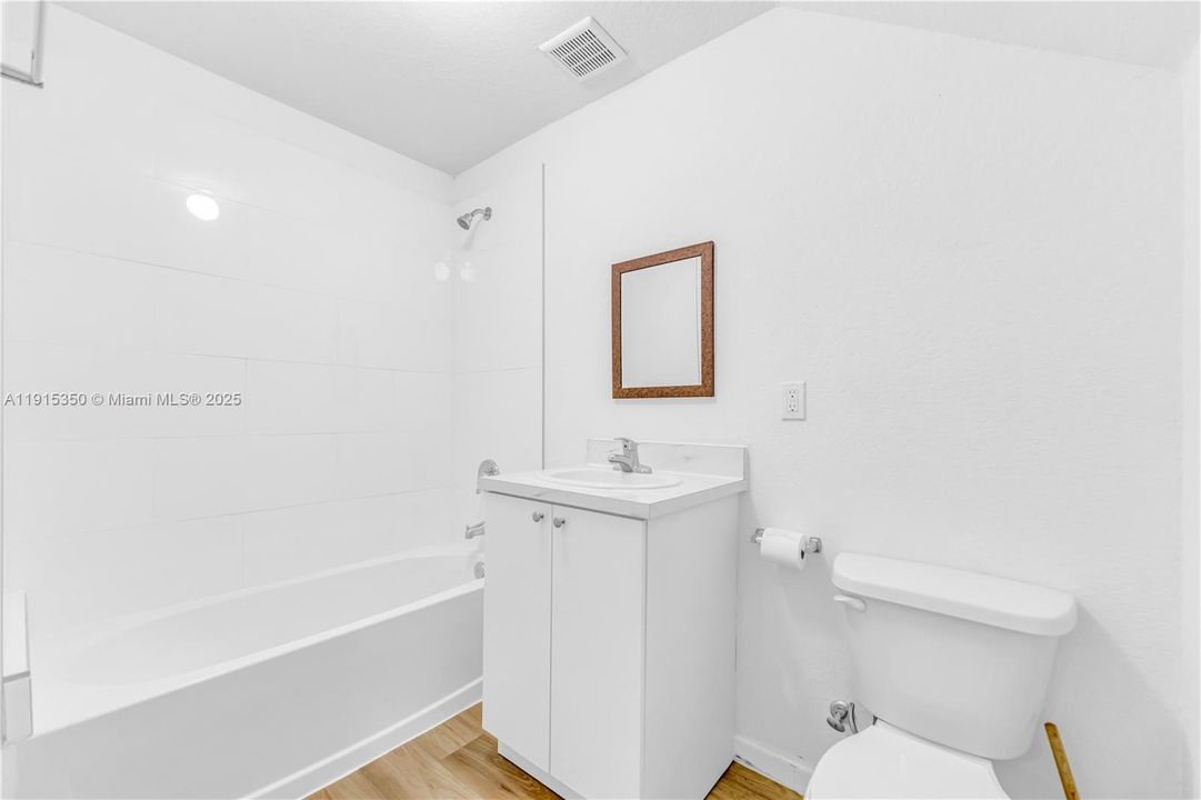 Active With Contract: $300,000 (3 beds, 2 baths, 1276 Square Feet)