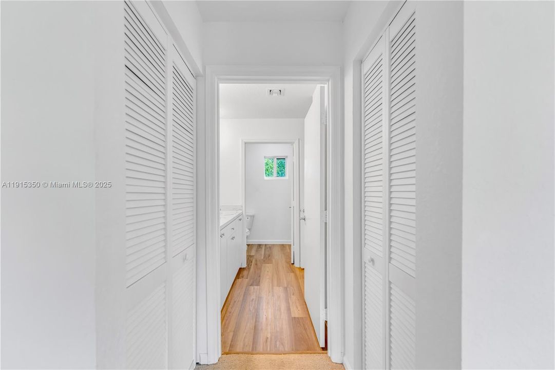 Active With Contract: $300,000 (3 beds, 2 baths, 1276 Square Feet)