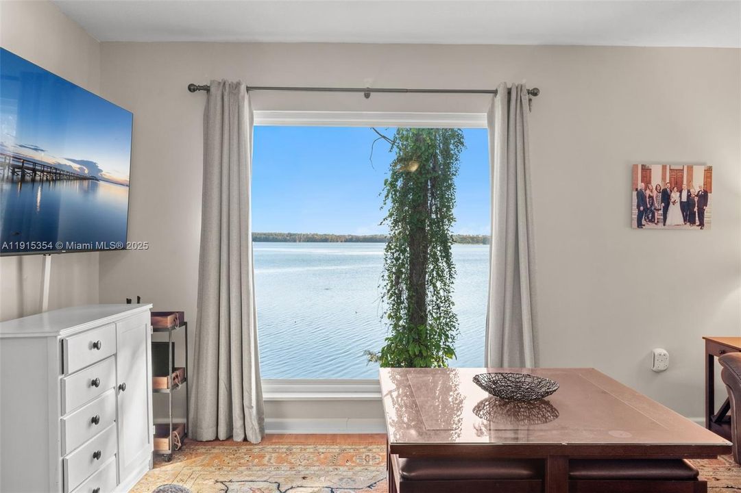 Active With Contract: $150,000 (1 beds, 1 baths, 781 Square Feet)