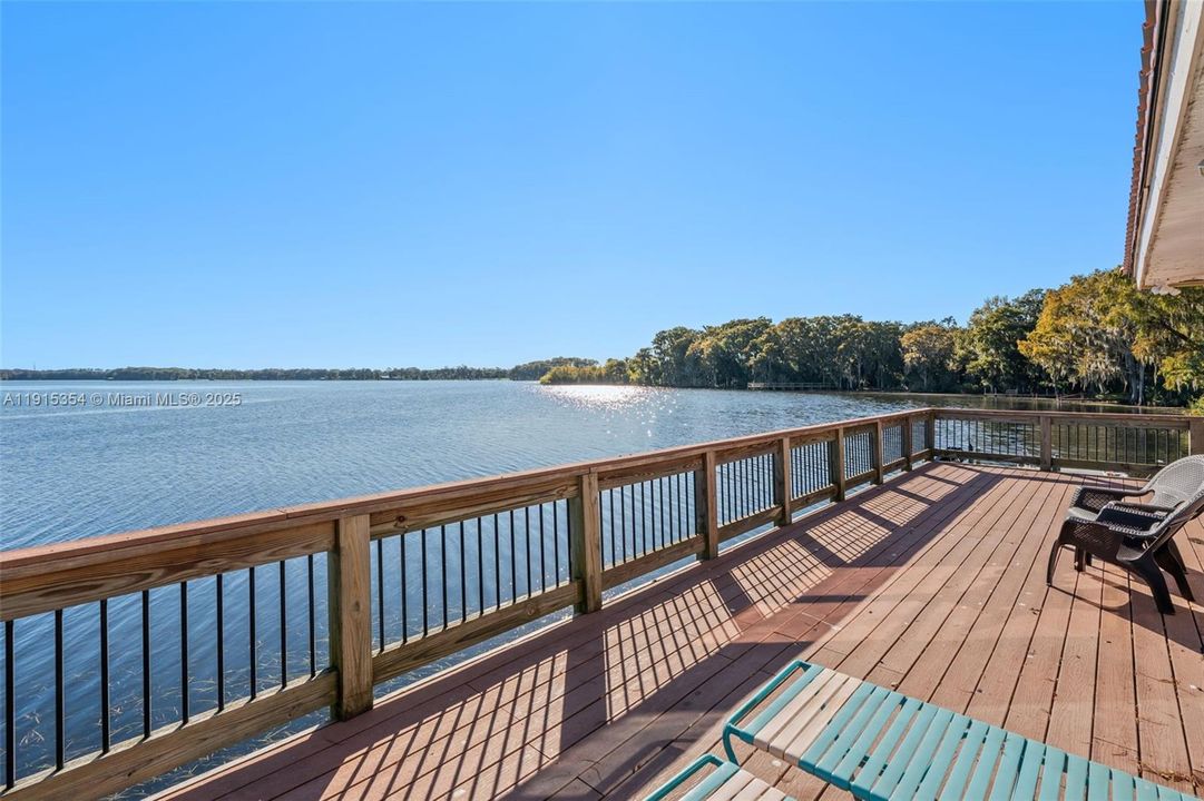 Active With Contract: $150,000 (1 beds, 1 baths, 781 Square Feet)