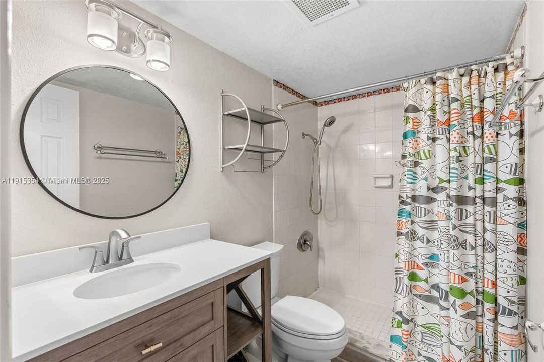 Active With Contract: $150,000 (1 beds, 1 baths, 781 Square Feet)