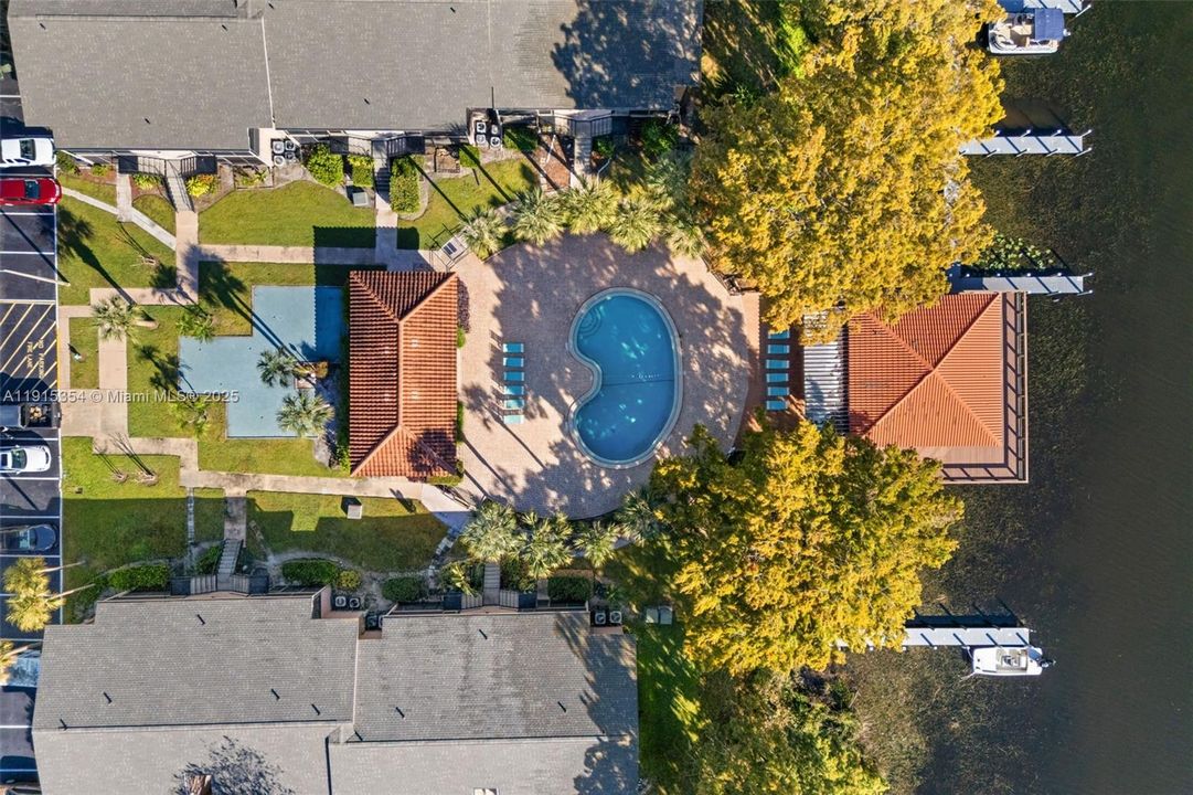 Active With Contract: $150,000 (1 beds, 1 baths, 781 Square Feet)