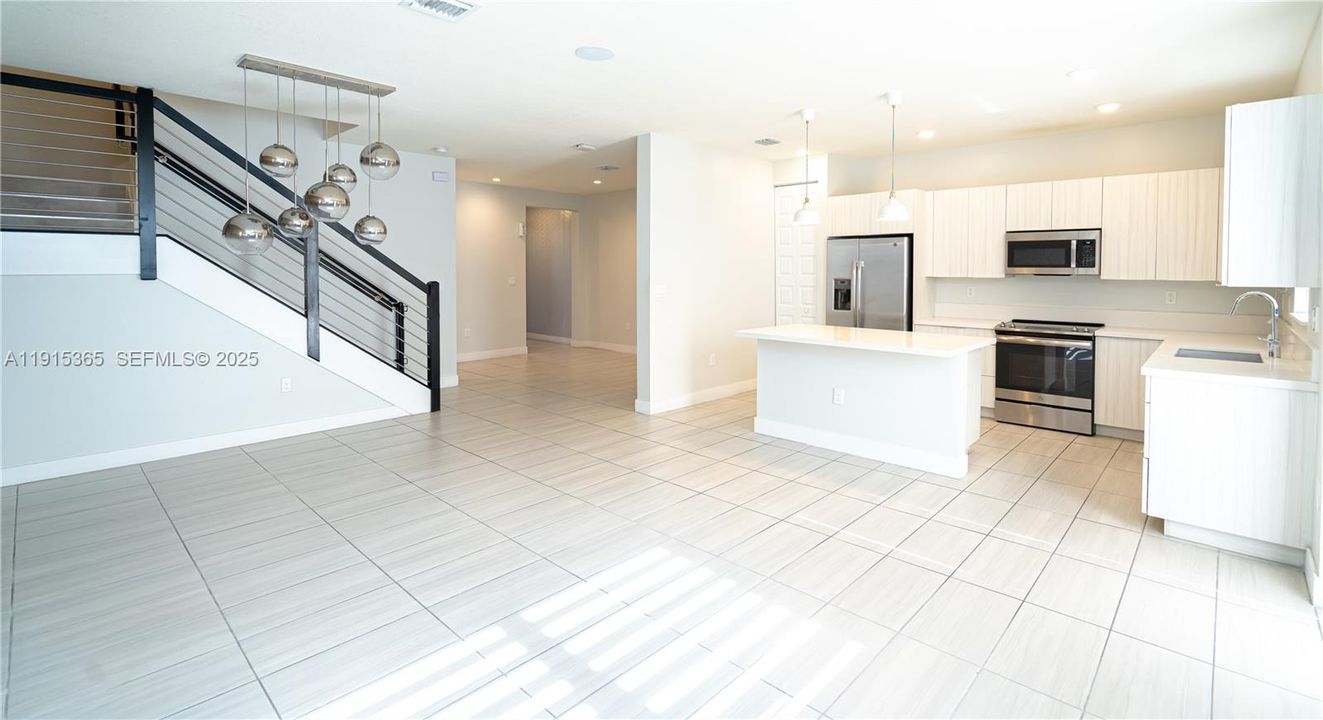 For Sale: $830,000 (4 beds, 3 baths, 2020 Square Feet)