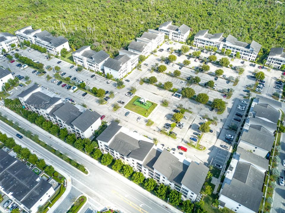 En Venta: $830,000 (4 camas, 3 baños, 2020 Pies cuadrados)