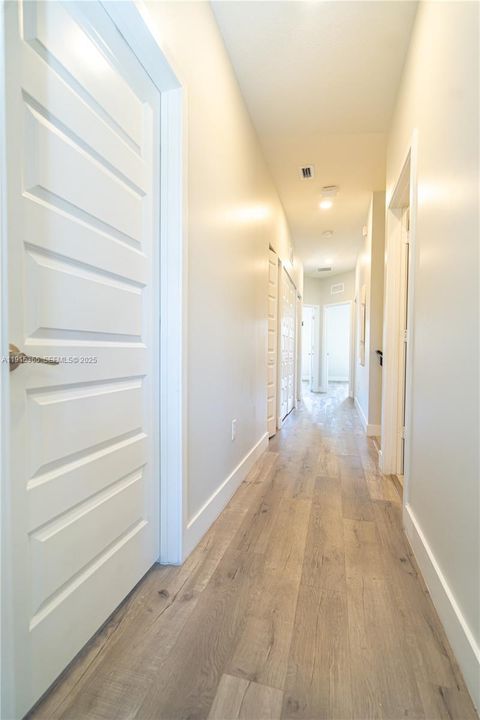 En Venta: $830,000 (4 camas, 3 baños, 2020 Pies cuadrados)