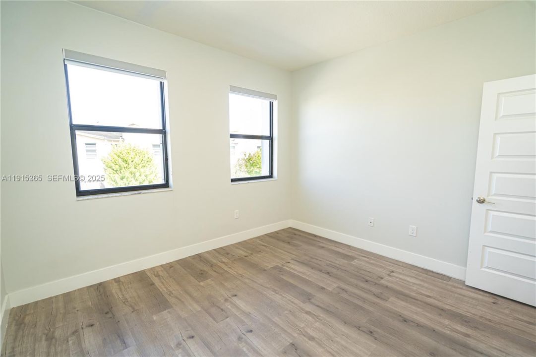 En Venta: $830,000 (4 camas, 3 baños, 2020 Pies cuadrados)