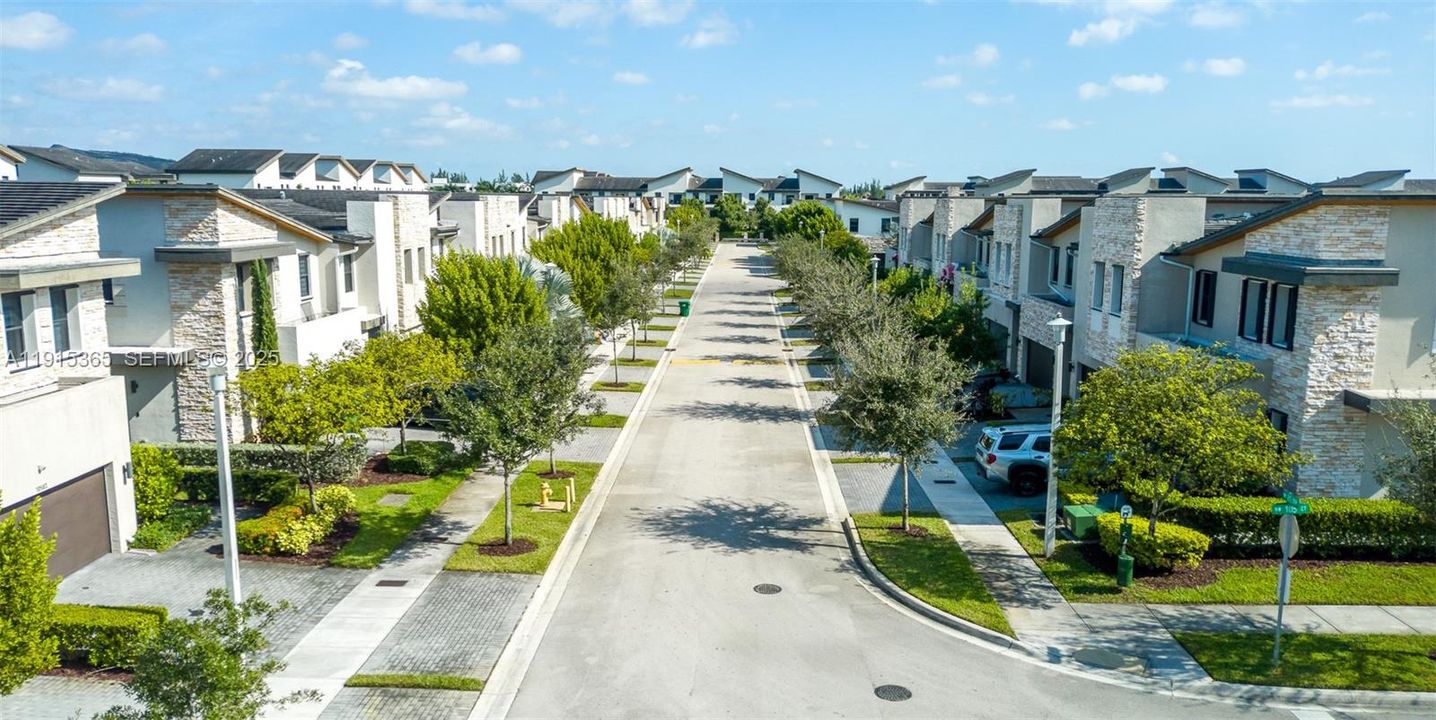 For Sale: $830,000 (4 beds, 3 baths, 2020 Square Feet)