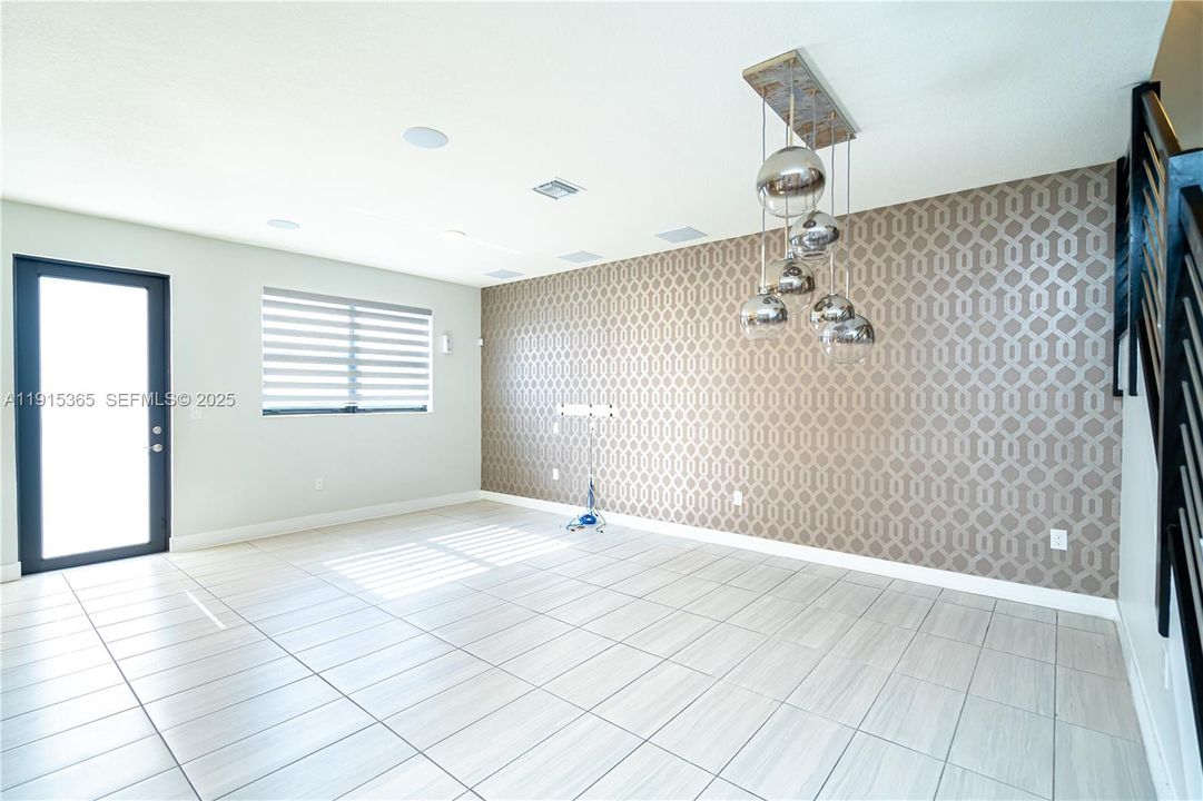 For Sale: $830,000 (4 beds, 3 baths, 2020 Square Feet)