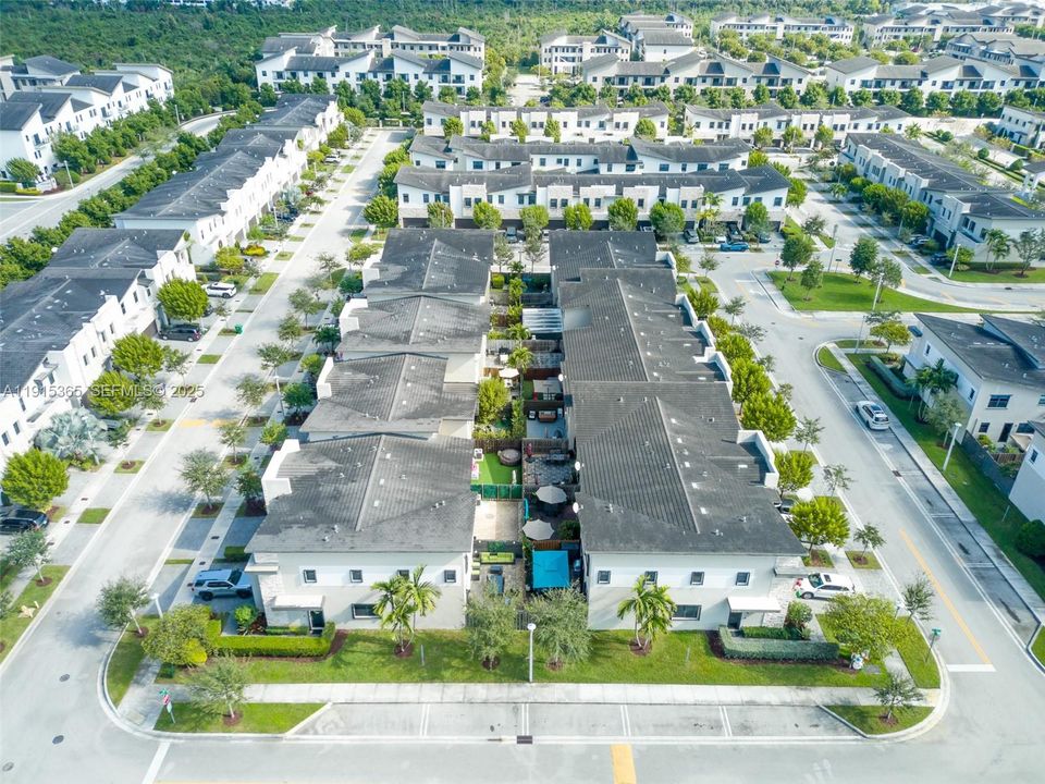 For Sale: $830,000 (4 beds, 3 baths, 2020 Square Feet)