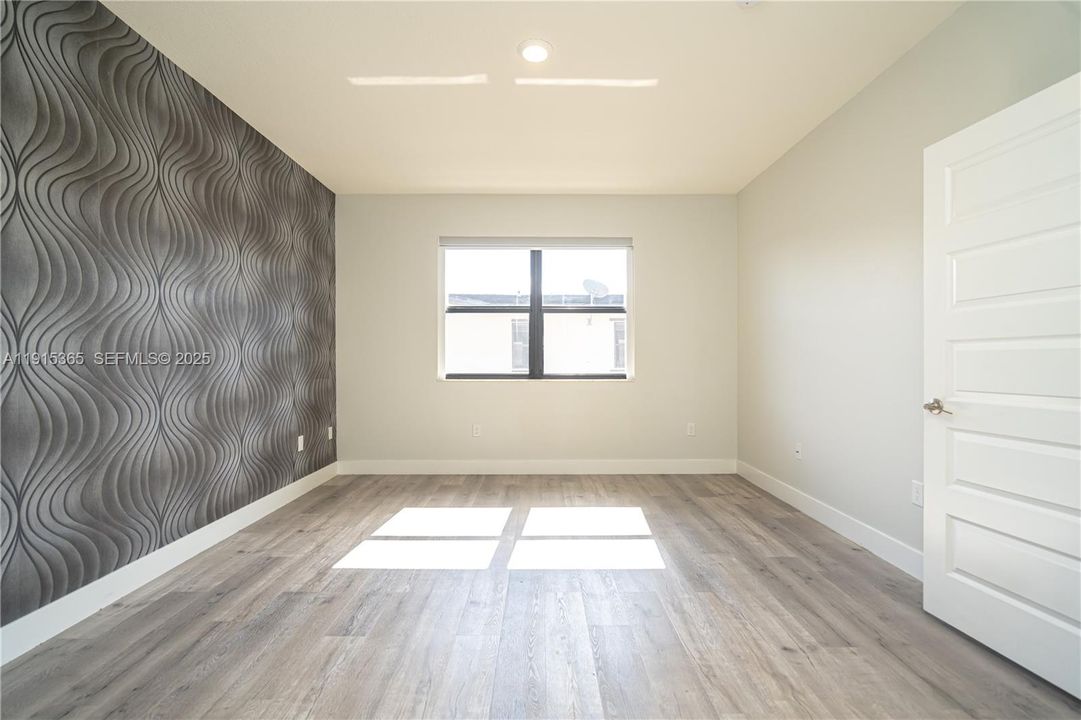 En Venta: $830,000 (4 camas, 3 baños, 2020 Pies cuadrados)