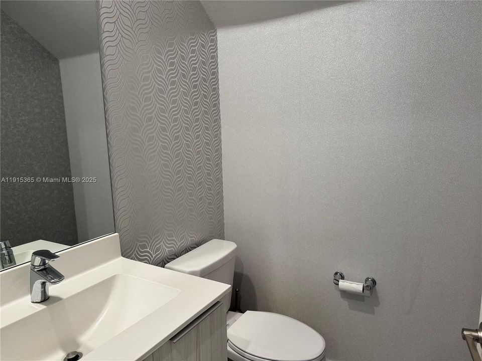 For Sale: $830,000 (4 beds, 3 baths, 2020 Square Feet)