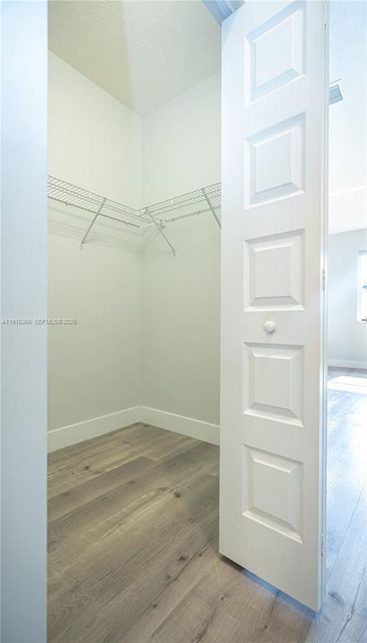 En Venta: $830,000 (4 camas, 3 baños, 2020 Pies cuadrados)