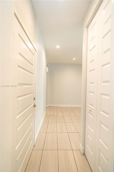 En Venta: $830,000 (4 camas, 3 baños, 2020 Pies cuadrados)