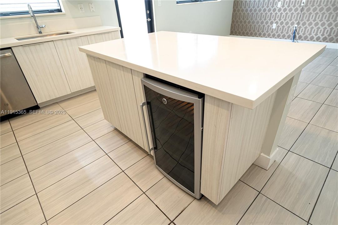 For Sale: $830,000 (4 beds, 3 baths, 2020 Square Feet)