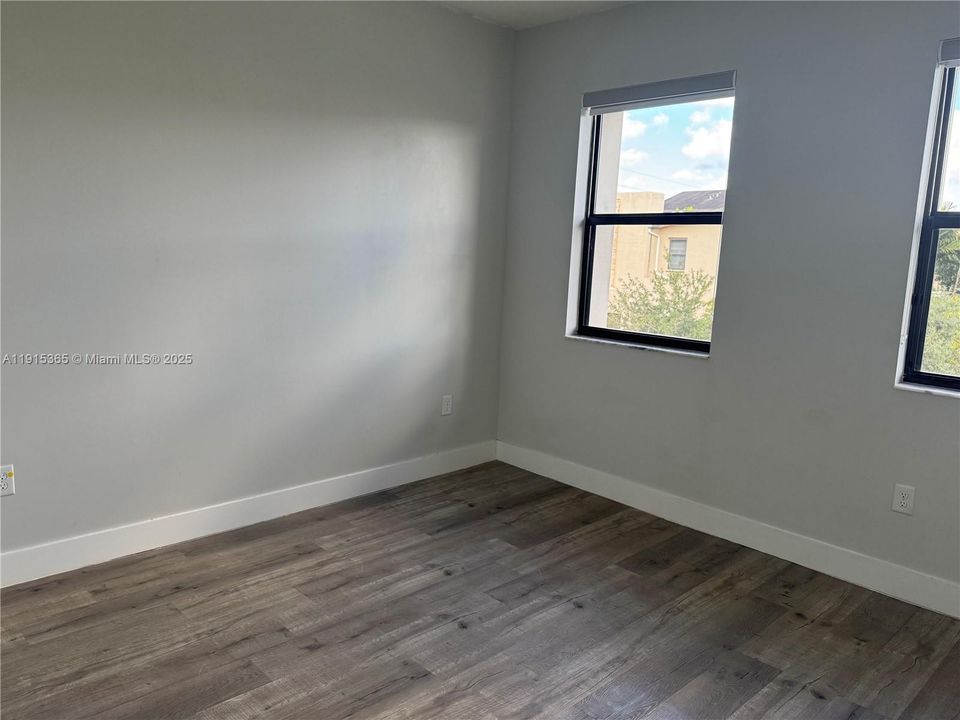 For Sale: $830,000 (4 beds, 3 baths, 2020 Square Feet)