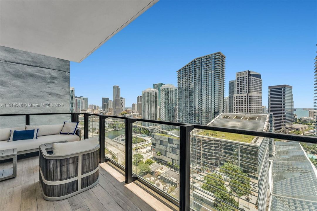 Recientemente alquilado: $5,200 (1 camas, 1 baños, 994 Pies cuadrados)