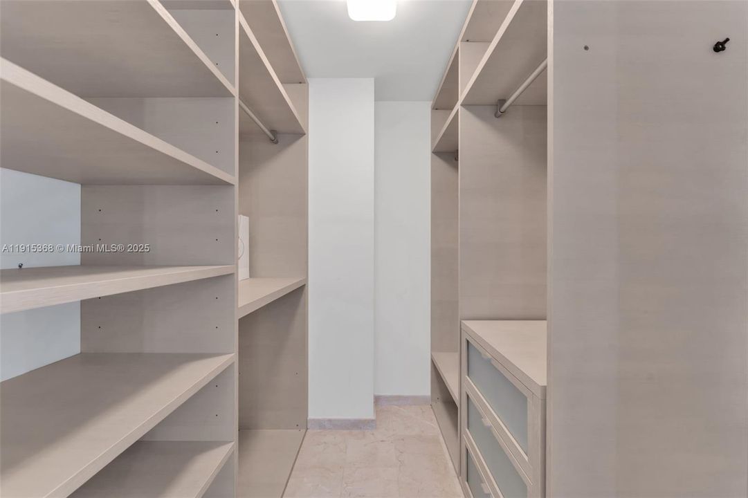 Recientemente alquilado: $5,200 (1 camas, 1 baños, 994 Pies cuadrados)