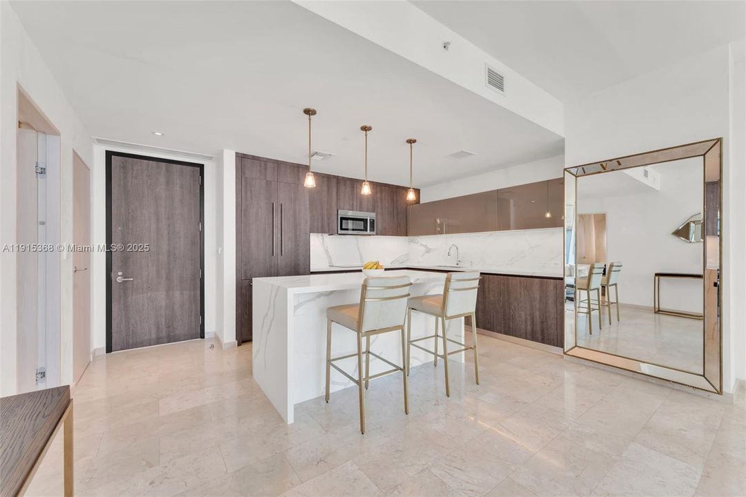 Recientemente alquilado: $5,200 (1 camas, 1 baños, 994 Pies cuadrados)