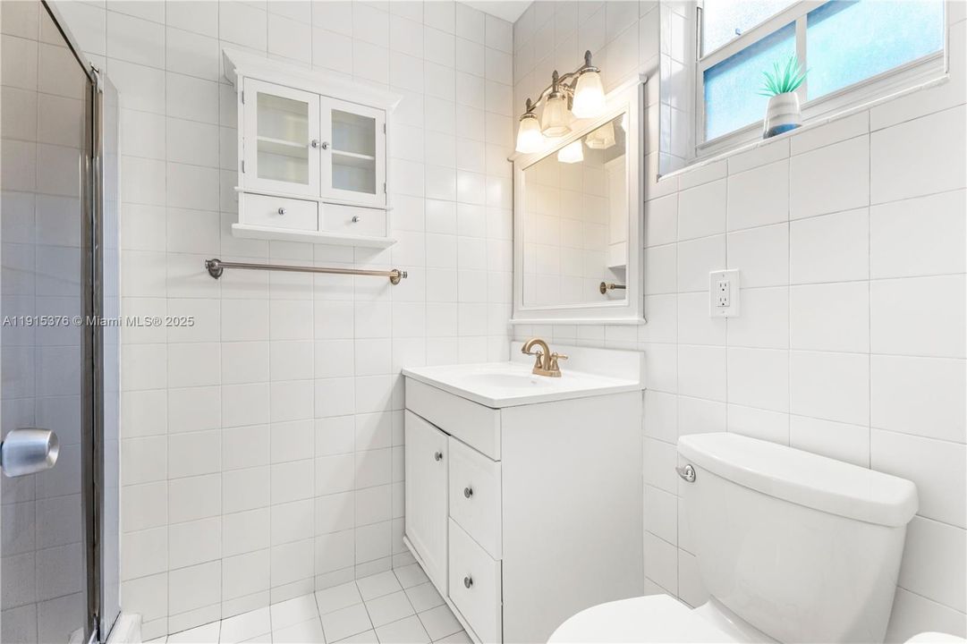 На продажу: $760,000 (3 спален, 2 ванн, 1114 Квадратных фут)