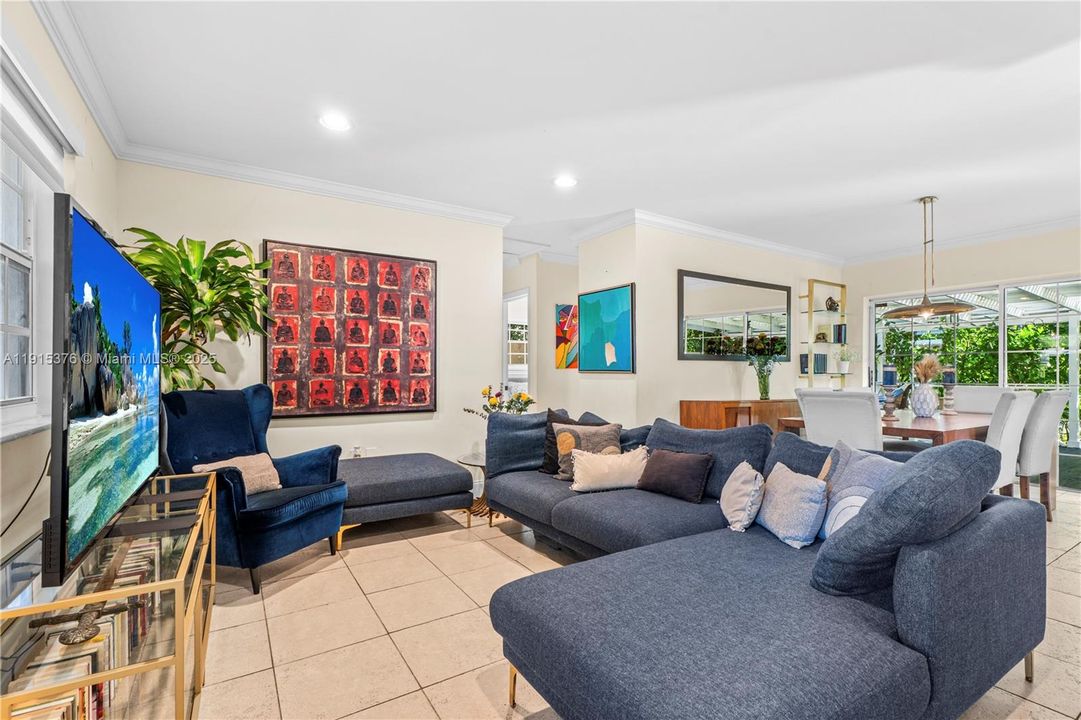 На продажу: $760,000 (3 спален, 2 ванн, 1114 Квадратных фут)