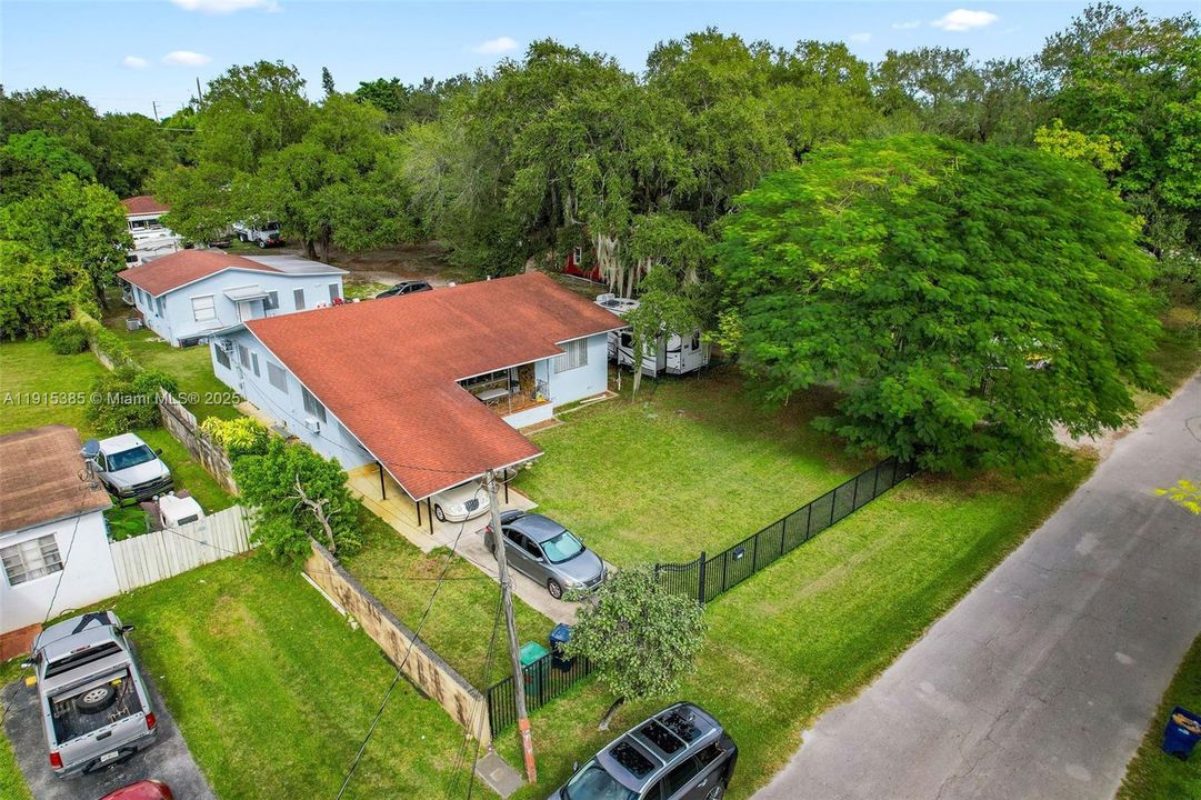 For Sale: $1,200,000 (0 beds, 0 baths, 4886 Square Feet)