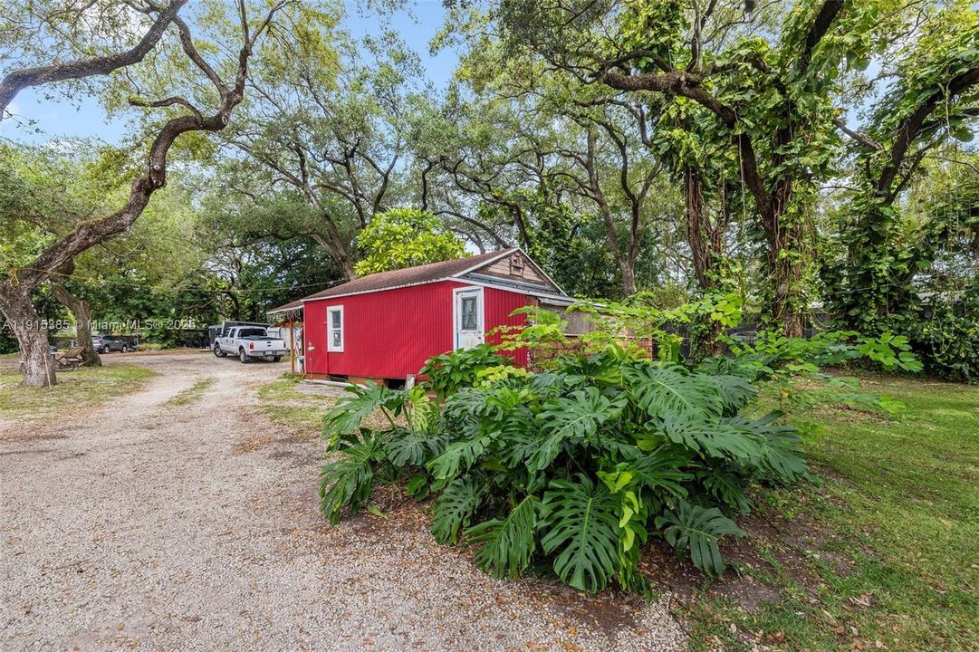 For Sale: $1,200,000 (0 beds, 0 baths, 4886 Square Feet)