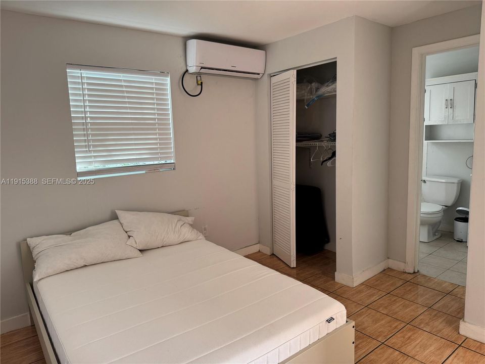 В аренду: $1,450 (1 спален, 1 ванн, 886 Квадратных фут)