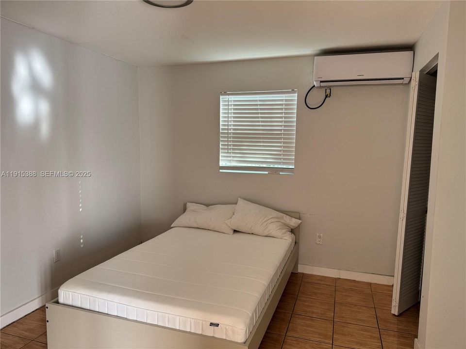 В аренду: $1,450 (1 спален, 1 ванн, 886 Квадратных фут)