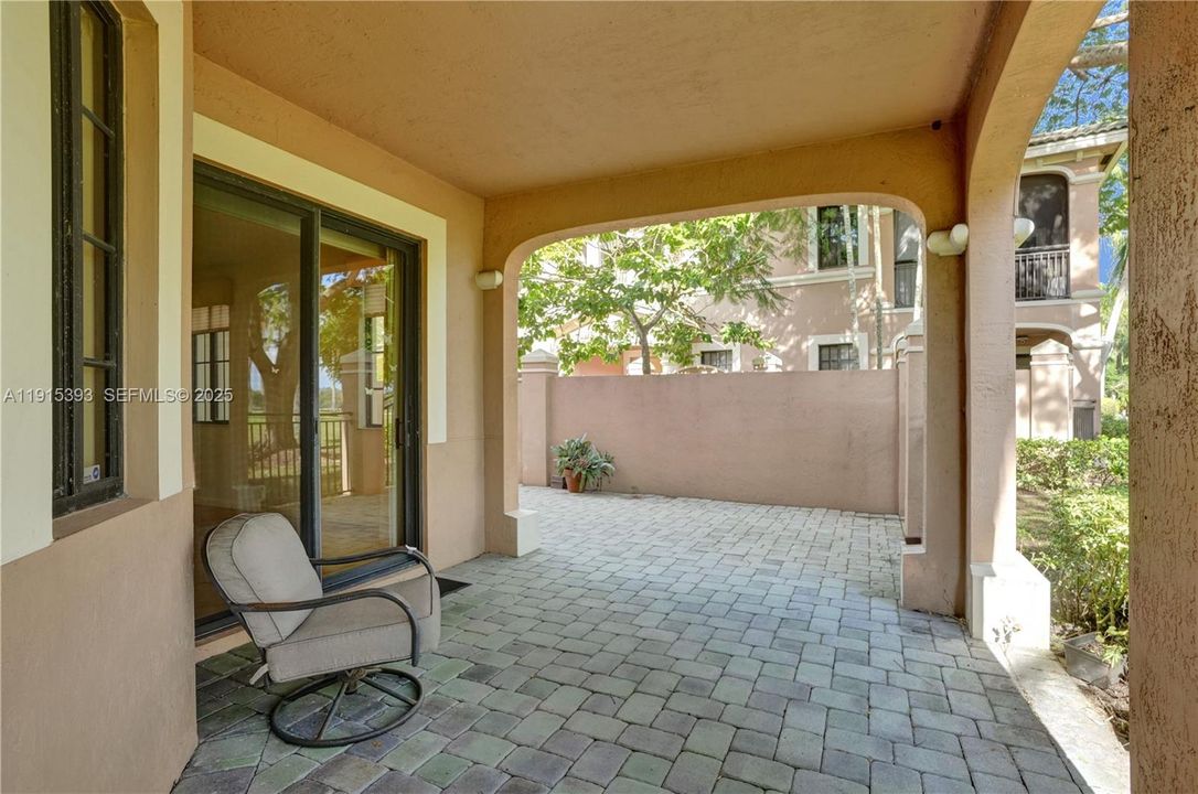 For Sale: $649,111 (3 beds, 2 baths, 1560 Square Feet)