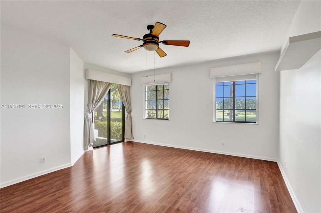 For Sale: $649,111 (3 beds, 2 baths, 1560 Square Feet)