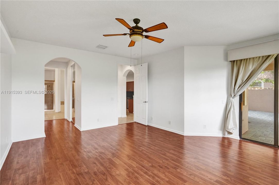 For Sale: $649,111 (3 beds, 2 baths, 1560 Square Feet)