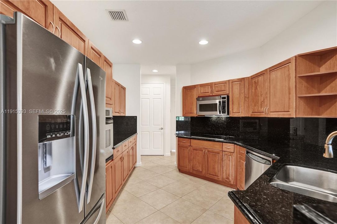 For Sale: $649,111 (3 beds, 2 baths, 1560 Square Feet)